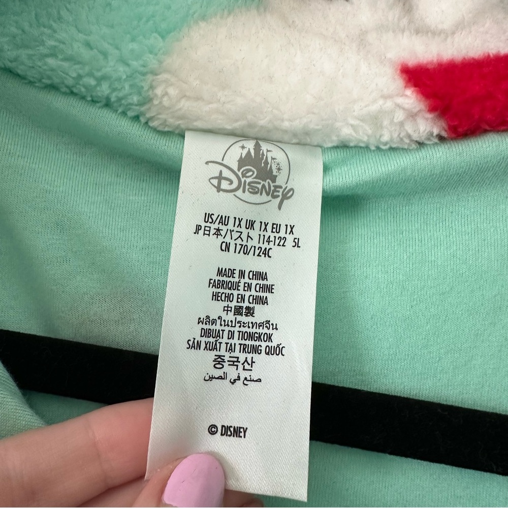 Disney 2024 Santa Mickey Mouse Snowman Sherpa Fleece Full-Zip Jacket - 1X - Picture 3 of 6